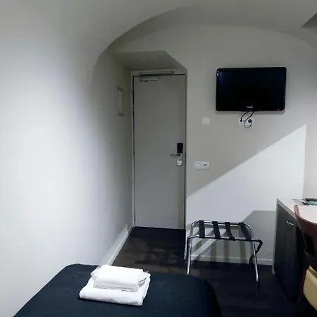 City Hotel Amsterdam 3* Amsterdam