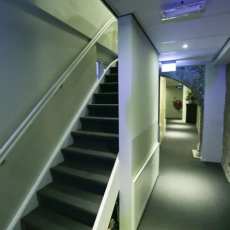 City Hotel Amsterdam Hotel 3*