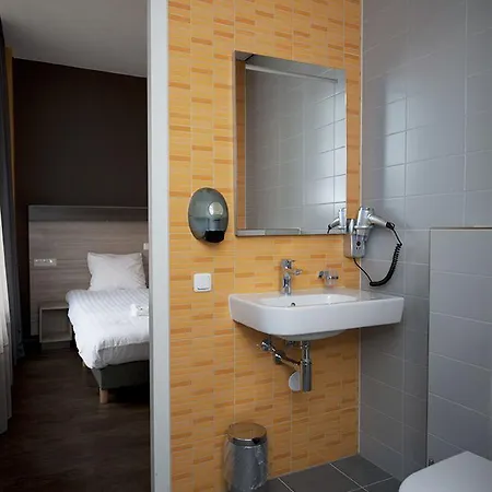 City Hotel Amsterdam 3*