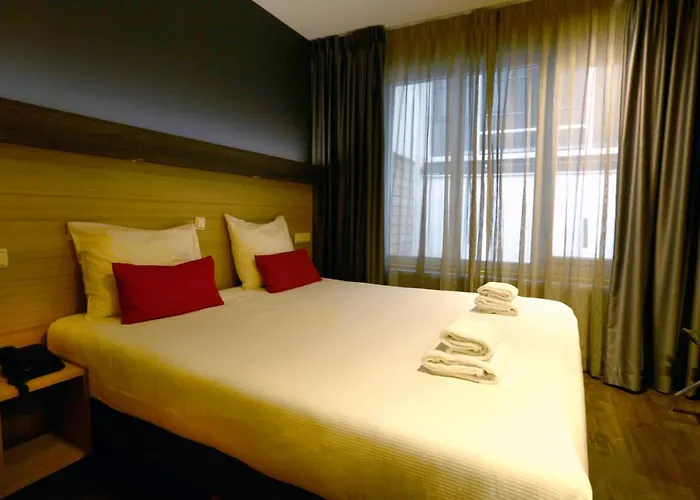 City Hotel Amsterdam Hotel 3*