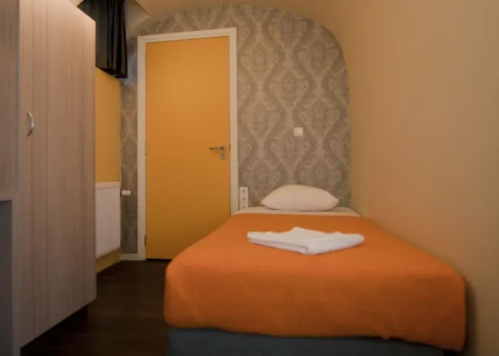 City Hotel Amsterdam 3*