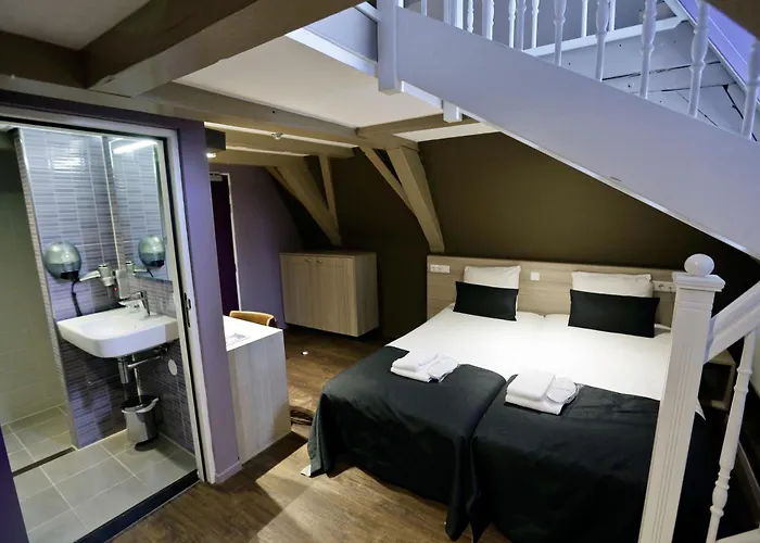 City Hotel Amsterdam 3*