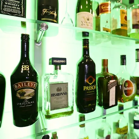City Hotel Amsterdam 3* אמסטרדם