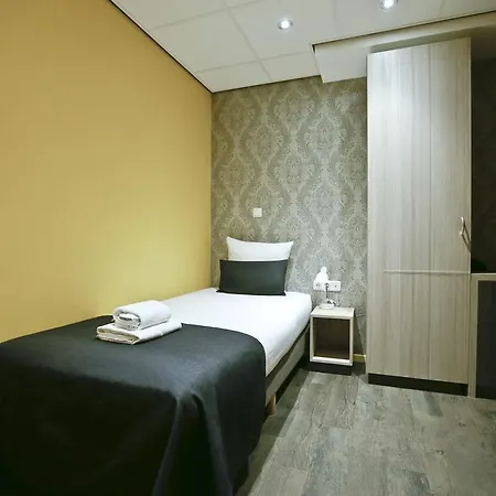 City Hotel Amsterdam 3* אמסטרדם