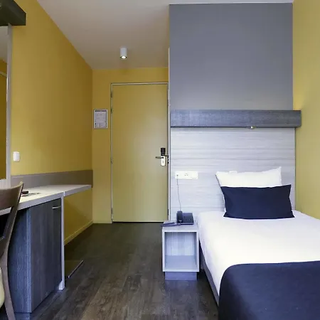 City Hotel Amsterdam מלון 3*
